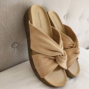 DONALD J PLINER Freaa Knotted Suede Tan Slide  Sandals Size 10M